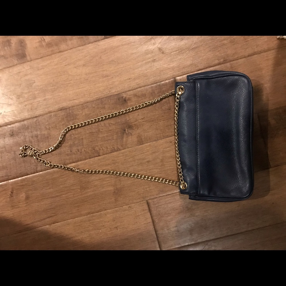 Michael Kors - Picture 2 of 6